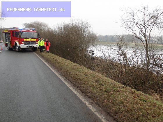 FK1 - PKW überschlagen, 1 Person verletzt